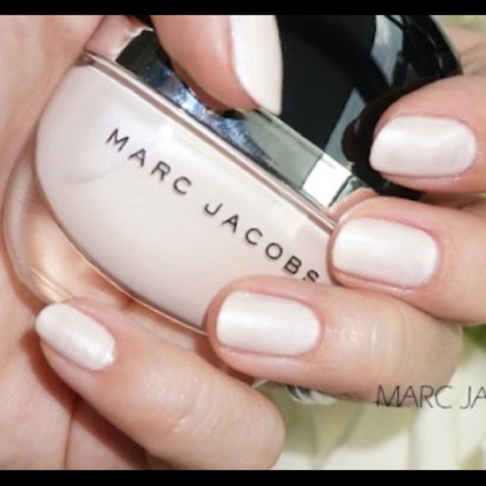 NEW Marc Jacobs Blanche Nail Polish 💅🏾